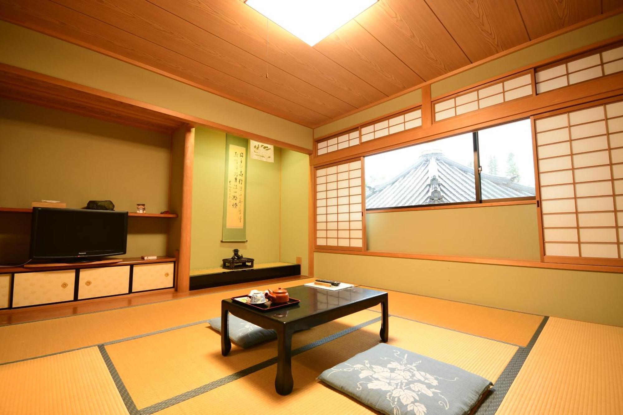Koyasan Shukubo Fugenin Hotel Exterior photo