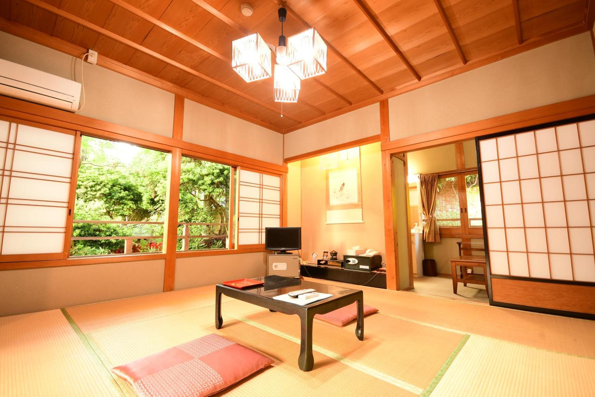 Koyasan Shukubo Fugenin Hotel Exterior photo