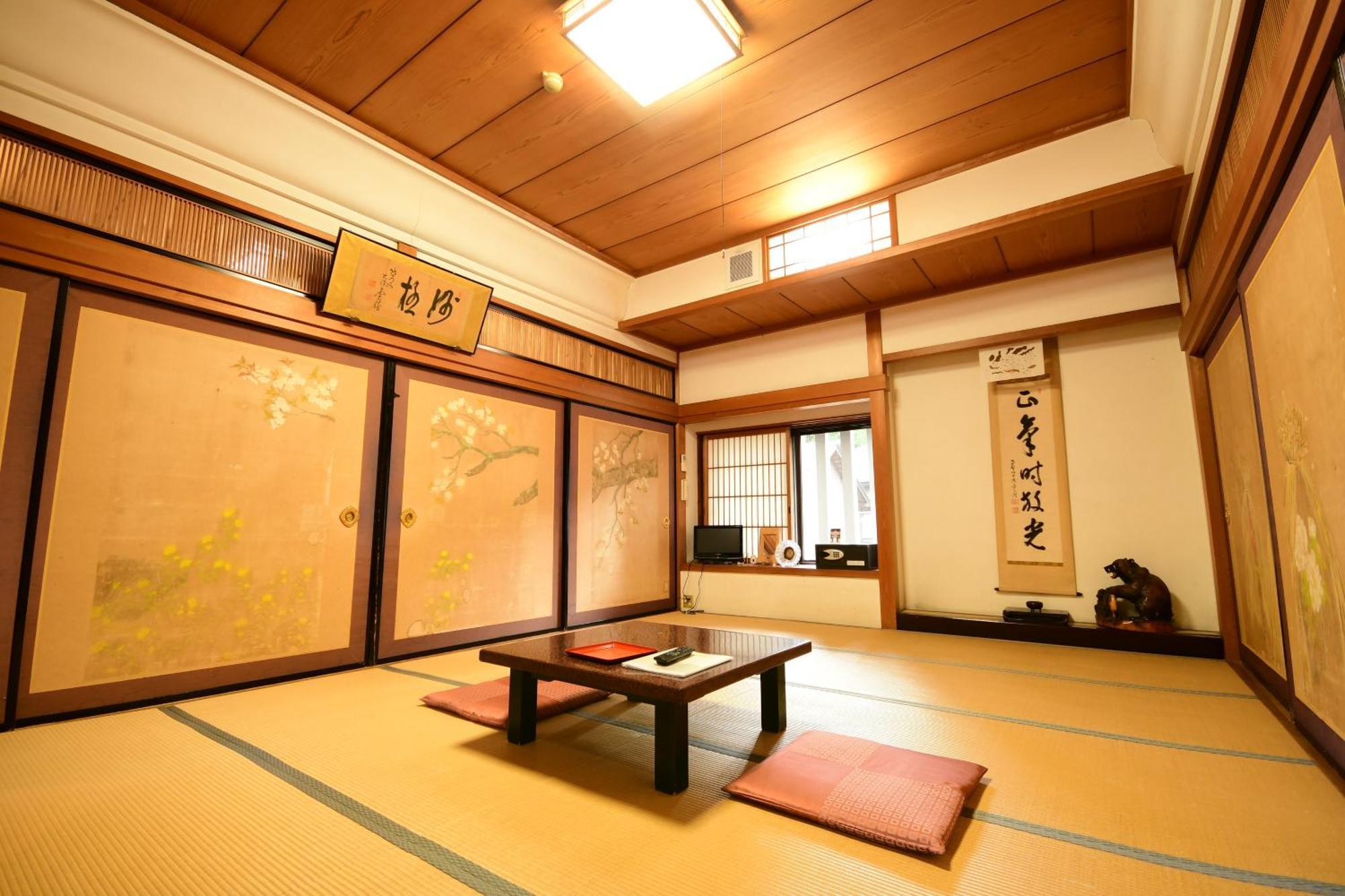 Koyasan Shukubo Fugenin Hotel Exterior photo
